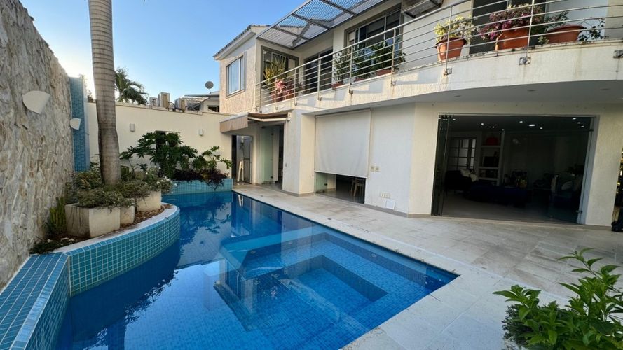 Casa en venta en Ipanema, Neiva, 306 m² · foto 3 de 16
