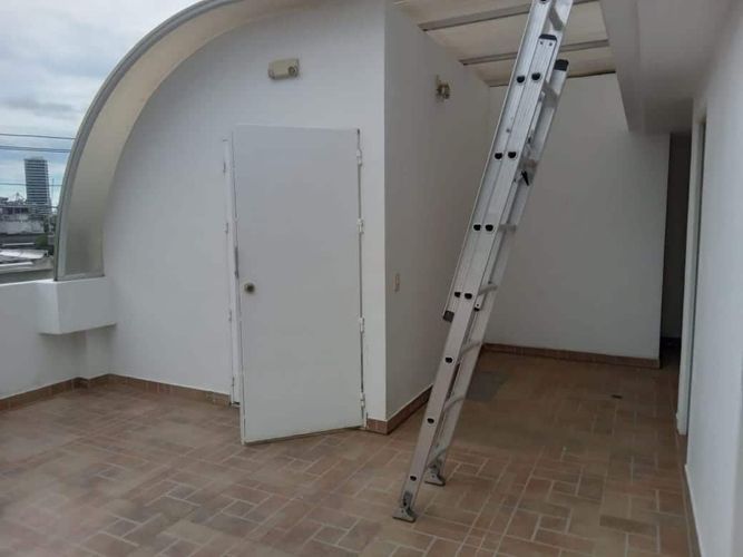 Edificio en venta en Chino, Cartagena, 126 m² · foto 3 de 11