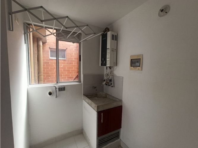 Apartamento de 3 alcobas en venta en Zona Centro, Madrid, 66 m² · foto 8 de 23