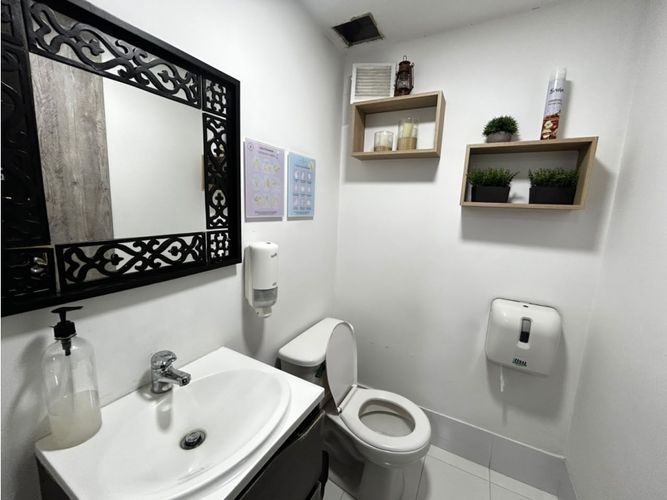 Oficina en arriendo en Las Vegas, Envigado, 50 m² · foto 7 de 10