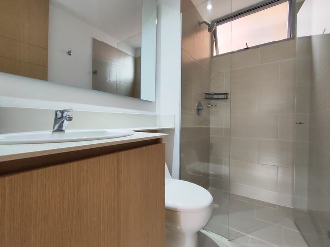 Apartamento de 3 alcobas en arriendo en Camino Verde, Envigado, 96 m² · foto 9 de 24