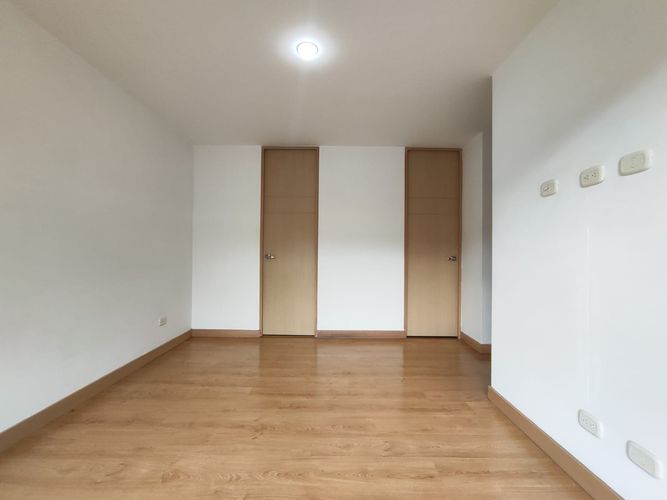 Apartamento de 3 alcobas en arriendo en Camino Verde, Envigado, 96 m² · foto 13 de 24
