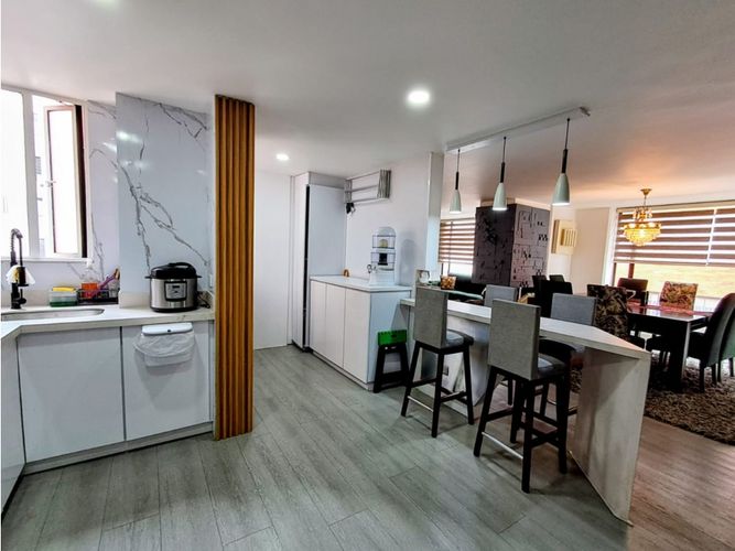 Apartamento en venta en Santa Barbara, Bogotá · foto 8 de 24