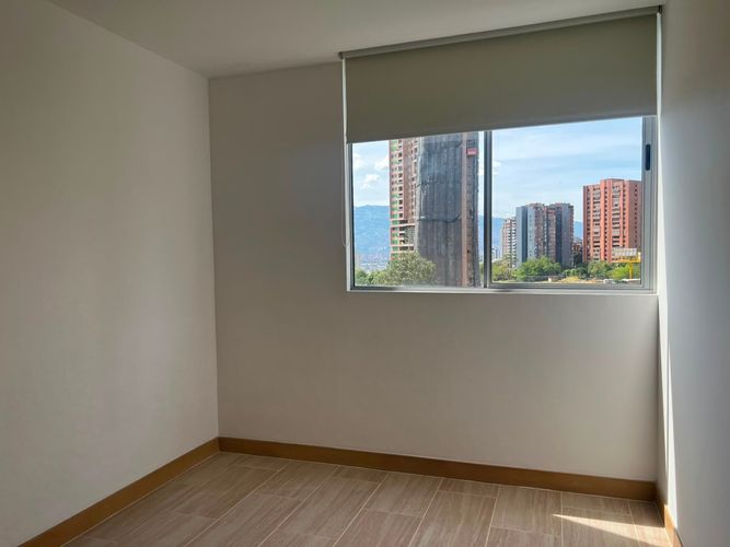 Apartamento de 3 alcobas en venta en El Poblado, Medellín, 94 m² · foto 11 de 15