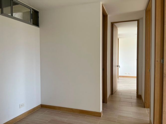 Apartamento de 3 alcobas en venta en El Poblado, Medellín, 94 m² · foto 8 de 15