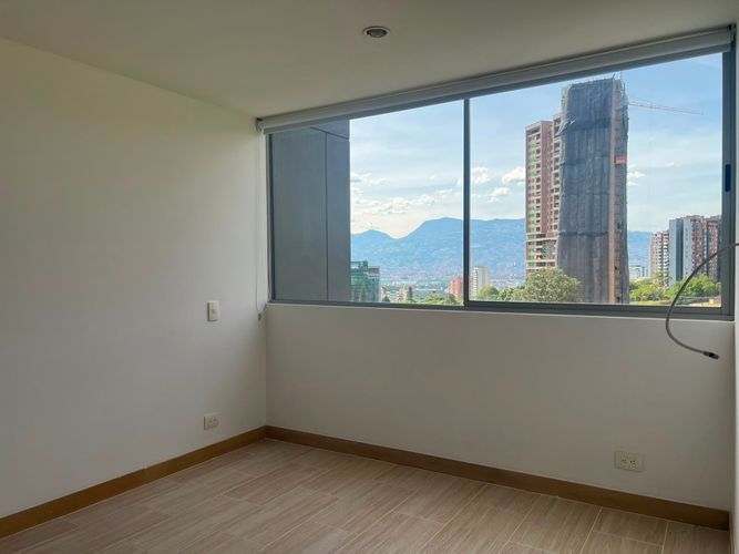 Apartamento de 3 alcobas en venta en El Poblado, Medellín, 94 m² · foto 7 de 15