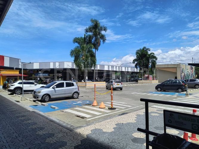 Local en arriendo en Valle Del Lili, Cali · foto 5 de 8