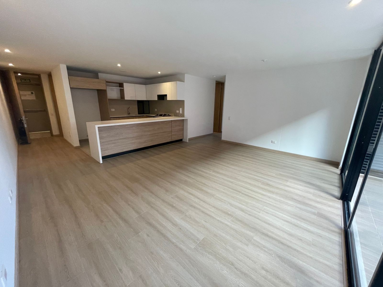 Apartamento en venta en Ciudad Salitre, Bogotá · foto 2 de 24