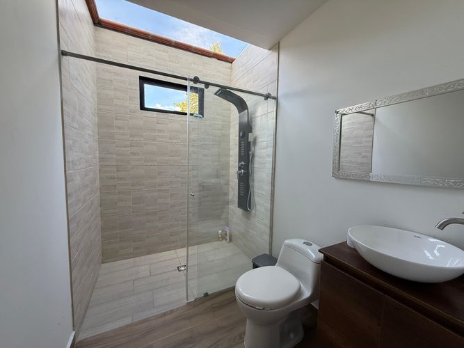 Casa de 4 alcobas en venta en Cuchillas De San Jose, Rionegro, 208 m² · foto 15 de 24