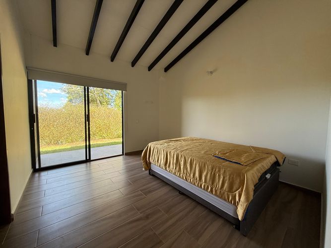 Casa de 4 alcobas en venta en Cuchillas De San Jose, Rionegro, 208 m² · foto 16 de 24