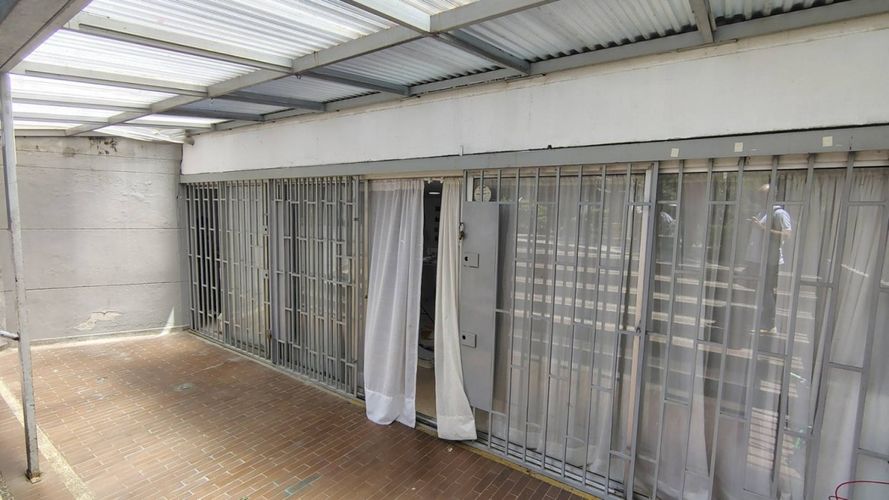 Local en venta en La Pilarica, Medellín, 48 m² · foto 2 de 12