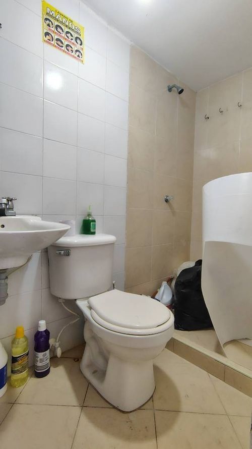 Local en venta en La Pilarica, Medellín, 48 m² · foto 10 de 12