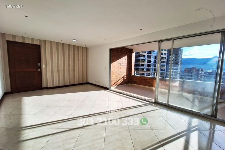 Apartamento de 3 alcobas en arriendo en Castropol, Medellín, 124 m² · foto 3 de 24