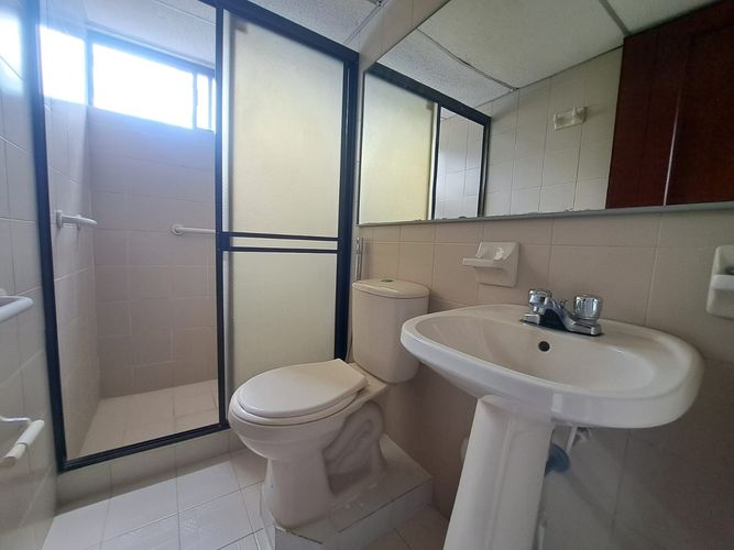 Apartamento de 3 alcobas en venta en Cañaveral, Floridablanca, 88 m² · foto 6 de 23