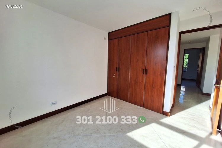 Apartamento de 3 alcobas en arriendo en Castropol, Medellín, 124 m² · foto 9 de 24
