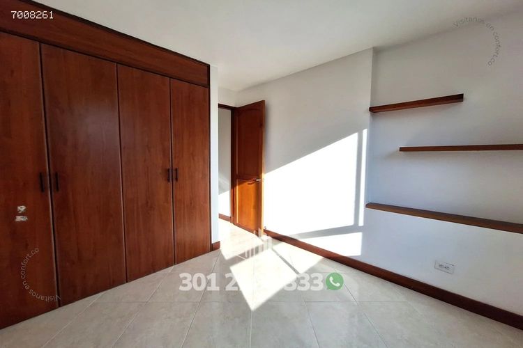 Apartamento de 3 alcobas en arriendo en Castropol, Medellín, 124 m² · foto 11 de 24