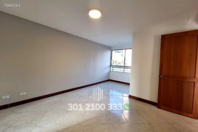 Apartamento de 3 alcobas en arriendo en Castropol, Medellín, 124 m² · foto 13 de 24