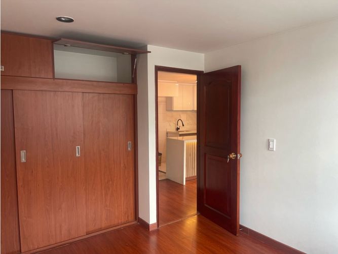 Apartaestudio en venta en Chicó Navarra, Bogotá, 38 m² · foto 4 de 14