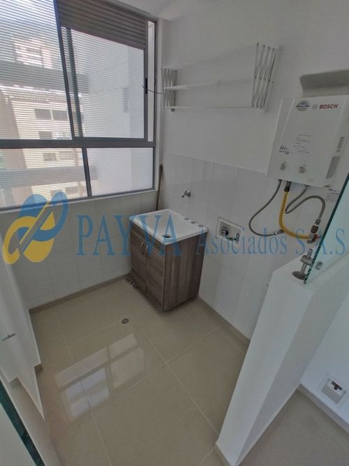 Apartamento de 2 alcobas en venta en El Poblado, Medellín, 97 m² · foto 6 de 20