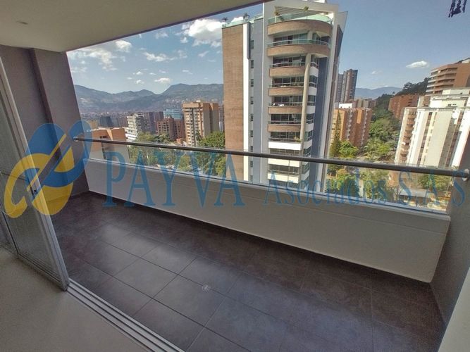 Apartamento de 2 alcobas en venta en El Poblado, Medellín, 97 m² · foto 3 de 20