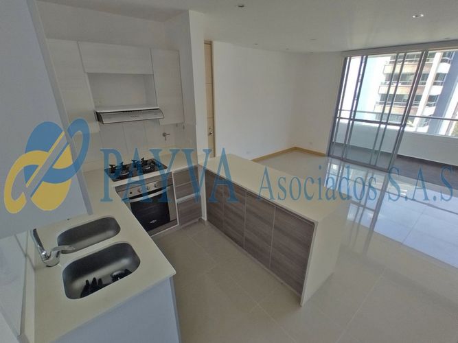 Apartamento de 2 alcobas en venta en El Poblado, Medellín, 97 m² · foto 5 de 20