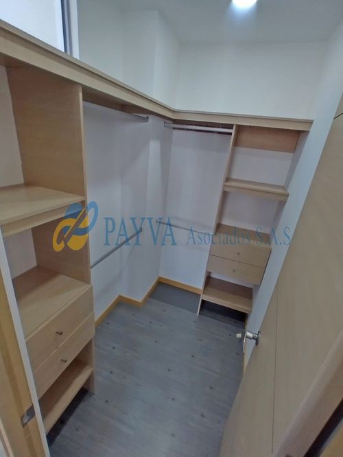Apartamento de 2 alcobas en venta en El Poblado, Medellín, 97 m² · foto 10 de 20