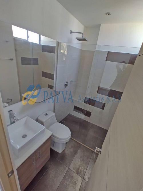 Apartamento de 2 alcobas en venta en El Poblado, Medellín, 97 m² · foto 13 de 20