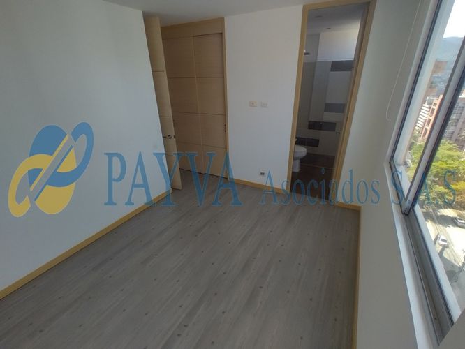 Apartamento de 2 alcobas en venta en El Poblado, Medellín, 97 m² · foto 12 de 20