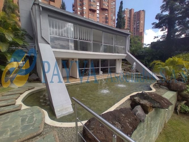 Apartamento de 2 alcobas en venta en El Poblado, Medellín, 97 m² · foto 18 de 20