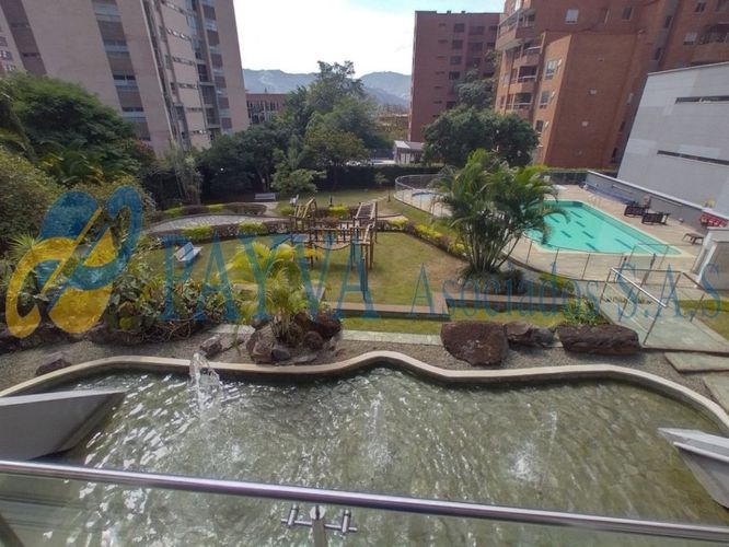 Apartamento de 2 alcobas en venta en El Poblado, Medellín, 97 m² · foto 15 de 20