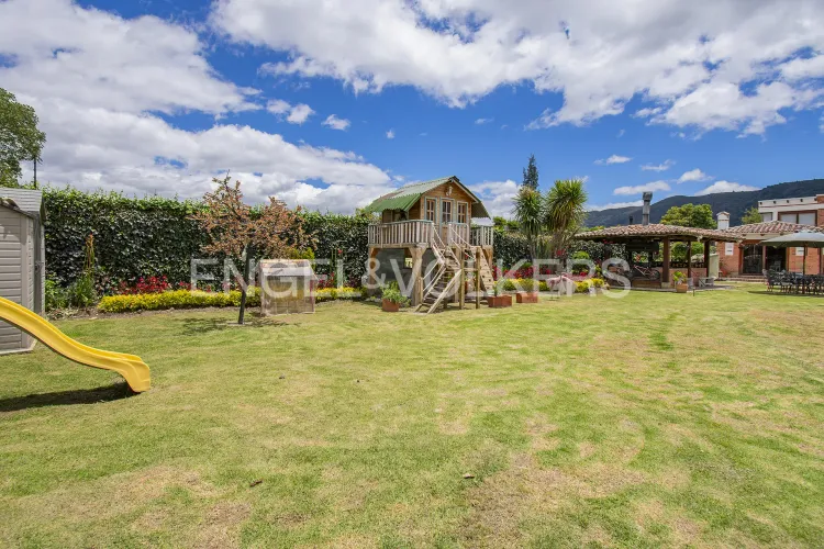 Casa de 3 alcobas en venta en Guaymaral, Bogotá, 330 m² · foto 19 de 20