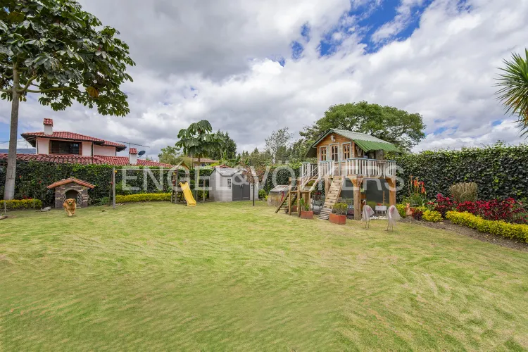 Casa de 3 alcobas en venta en Guaymaral, Bogotá, 330 m² · foto 18 de 20