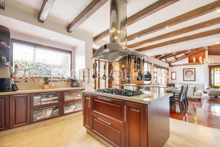 Casa de 3 alcobas en venta en Guaymaral, Bogotá, 330 m² · foto 9 de 20