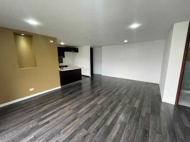 Apartamento de 2 alcobas en arriendo en Loma Del Esmeraldal, Envigado, 94 m² · foto 4 de 12