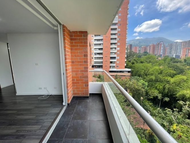 Apartamento de 2 alcobas en arriendo en Loma Del Esmeraldal, Envigado, 94 m² · foto 5 de 12