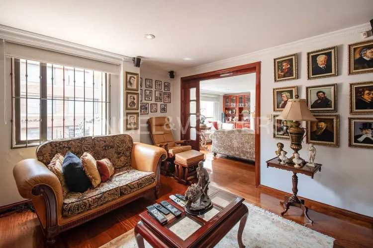 Apartamento en venta en Santa Barbara, Bogotá · foto 7 de 19