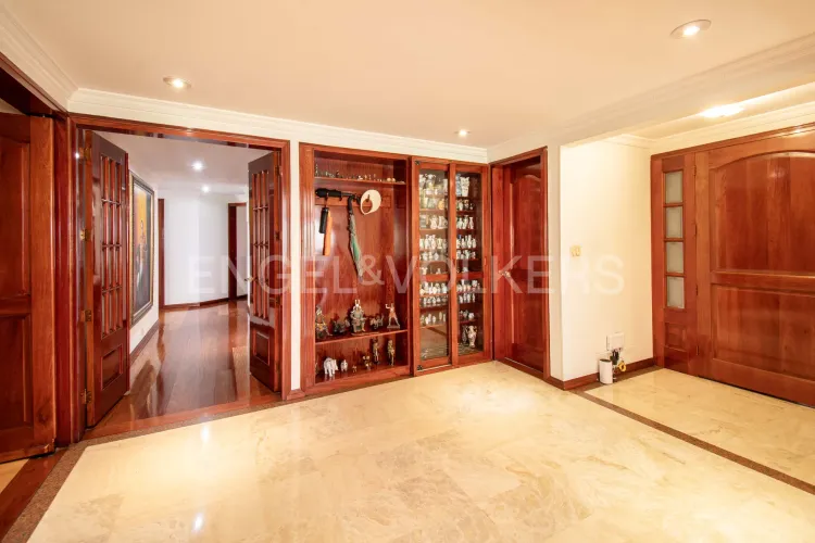 Apartamento en venta en Santa Barbara, Bogotá · foto 6 de 19