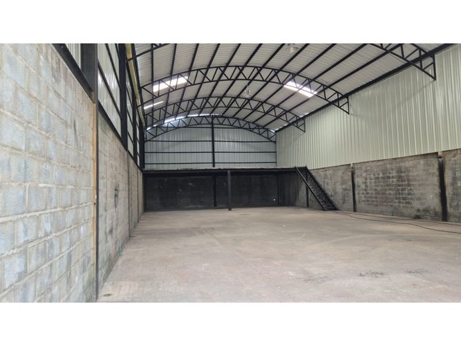 Bodega en arriendo en Arroyohondo, Yumbo, 1000 m² · foto 2 de 10