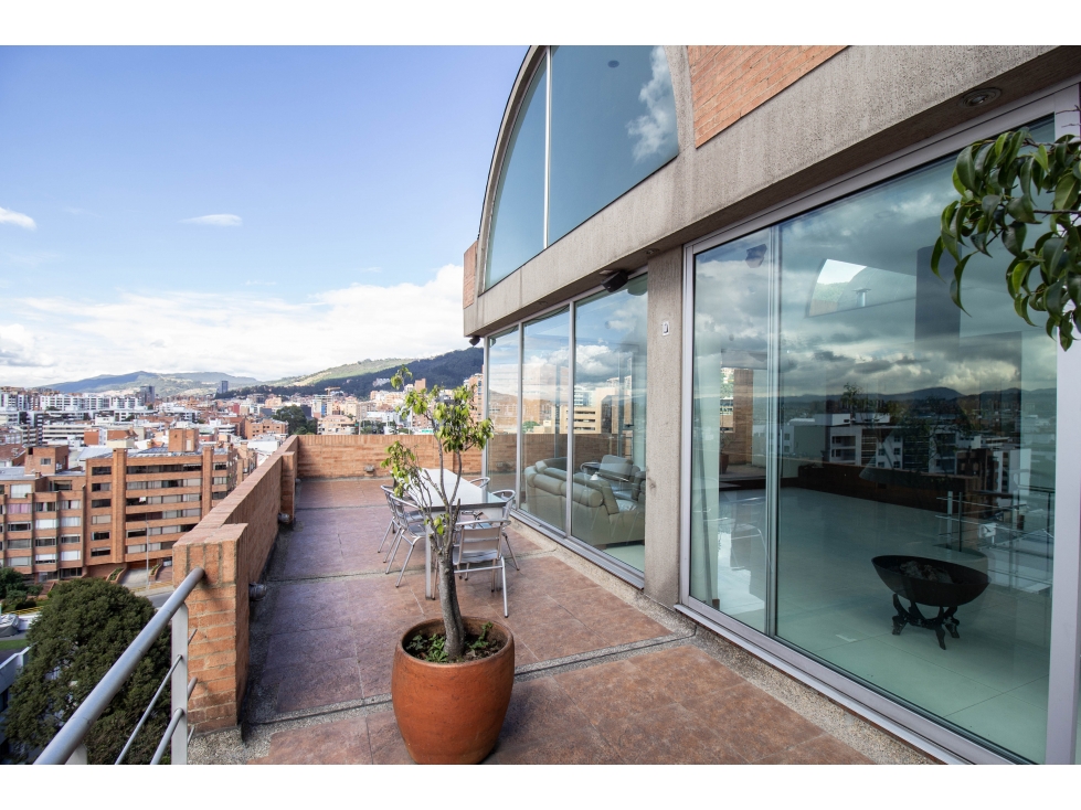 Apartamento en venta en Santa Barbara, Bogotá · foto 3 de 24