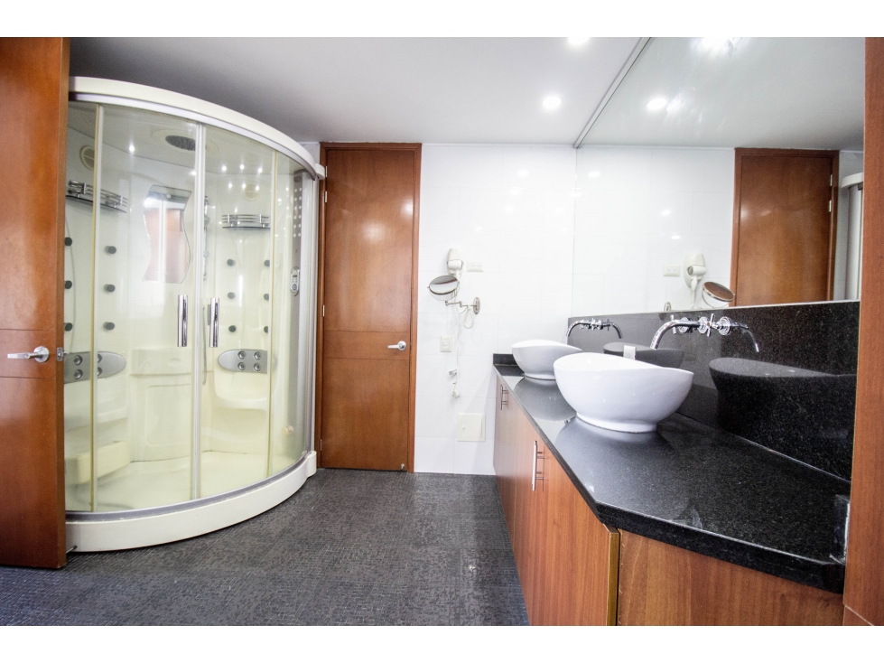 Apartamento en venta en Santa Barbara, Bogotá · foto 23 de 24