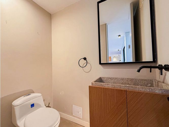 Apartamento de 2 alcobas en arriendo en Santa Barbara Central, Bogotá, 200 m² · foto 6 de 11