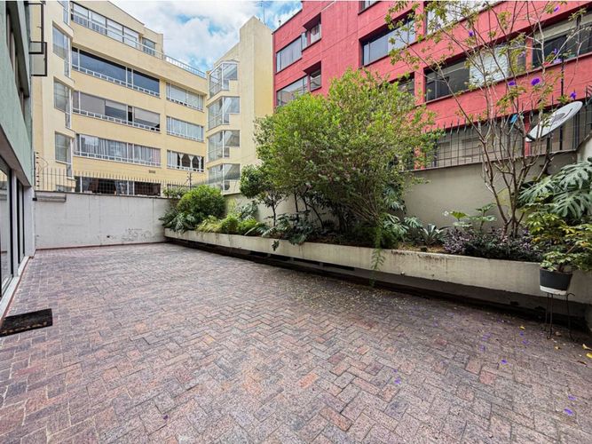 Apartamento de 2 alcobas en arriendo en Santa Barbara Central, Bogotá, 200 m² · foto 7 de 11