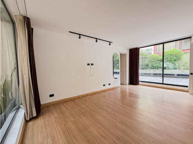 Apartamento de 2 alcobas en arriendo en Santa Barbara Central, Bogotá, 200 m² · foto 8 de 11