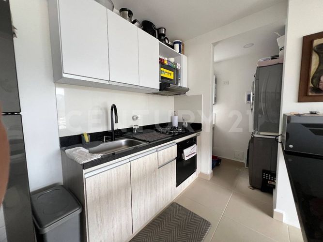 Apartamento de 3 alcobas en venta en Villavicencio, 74 m² · foto 4 de 24
