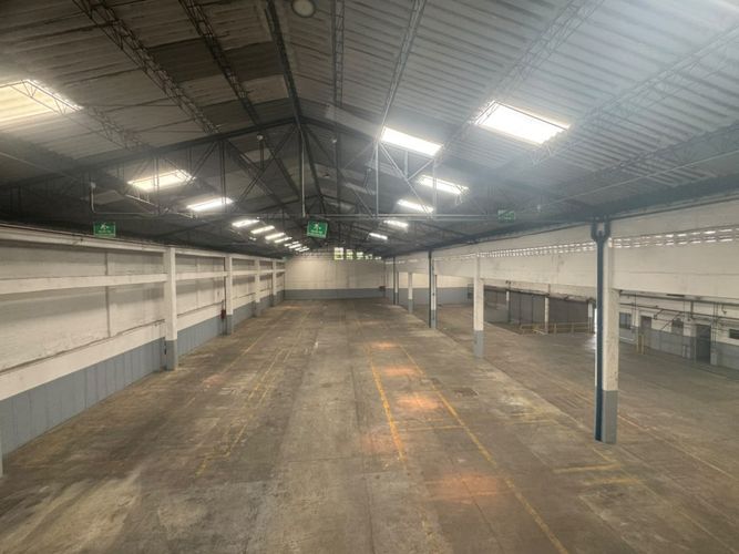 Bodega en venta en Manuel Restrepo, Sabaneta, 3200 m² · foto 2 de 24