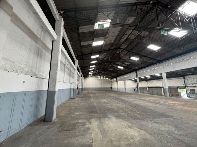 Bodega en venta en Manuel Restrepo, Sabaneta, 3200 m² · foto 5 de 24