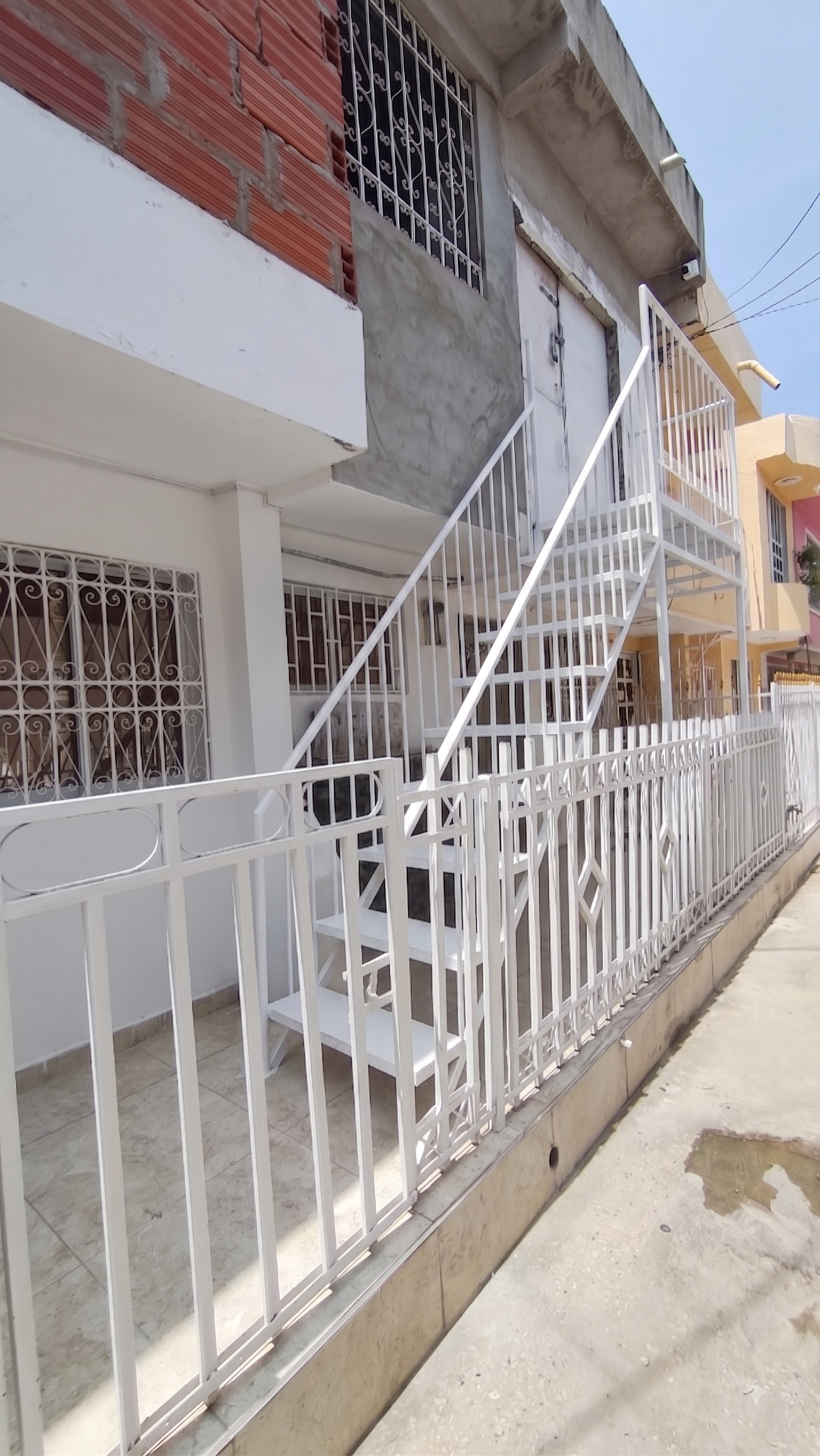 Warehouse for rent in Almirante colon, Cartagena