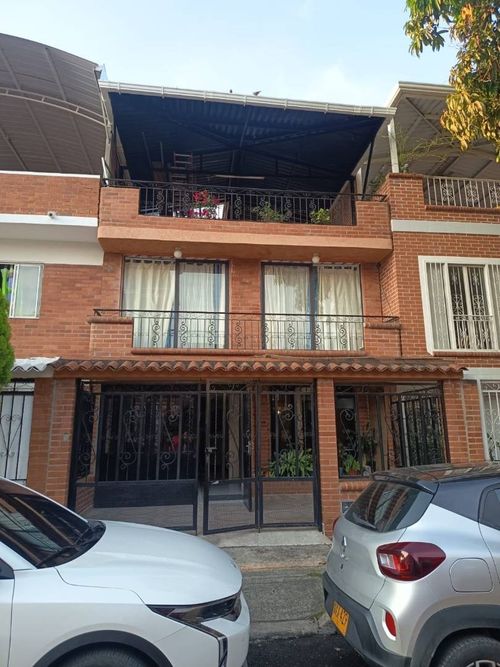 Casa de 5 alcobas en venta en Caney, Cali, 280 m² · foto 6 de 24