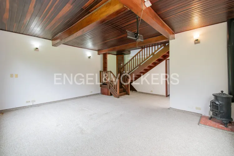 Casa de 4 alcobas en venta en Guaymaral, Bogotá, 363 m² · foto 14 de 20