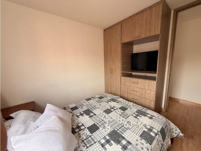 Apartamento de 3 alcobas en venta en La Magnolia, Madrid, 58 m² · foto 7 de 13